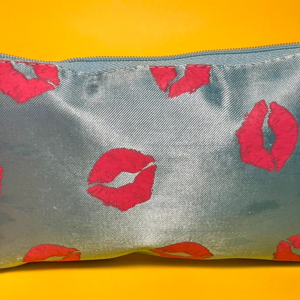 Rare Ipsy Pink Lips Silk Makeup Bag